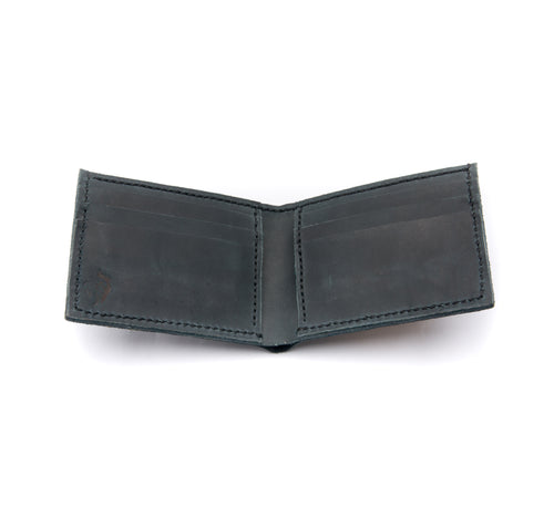 Classic Bi-fold Wallet . Black