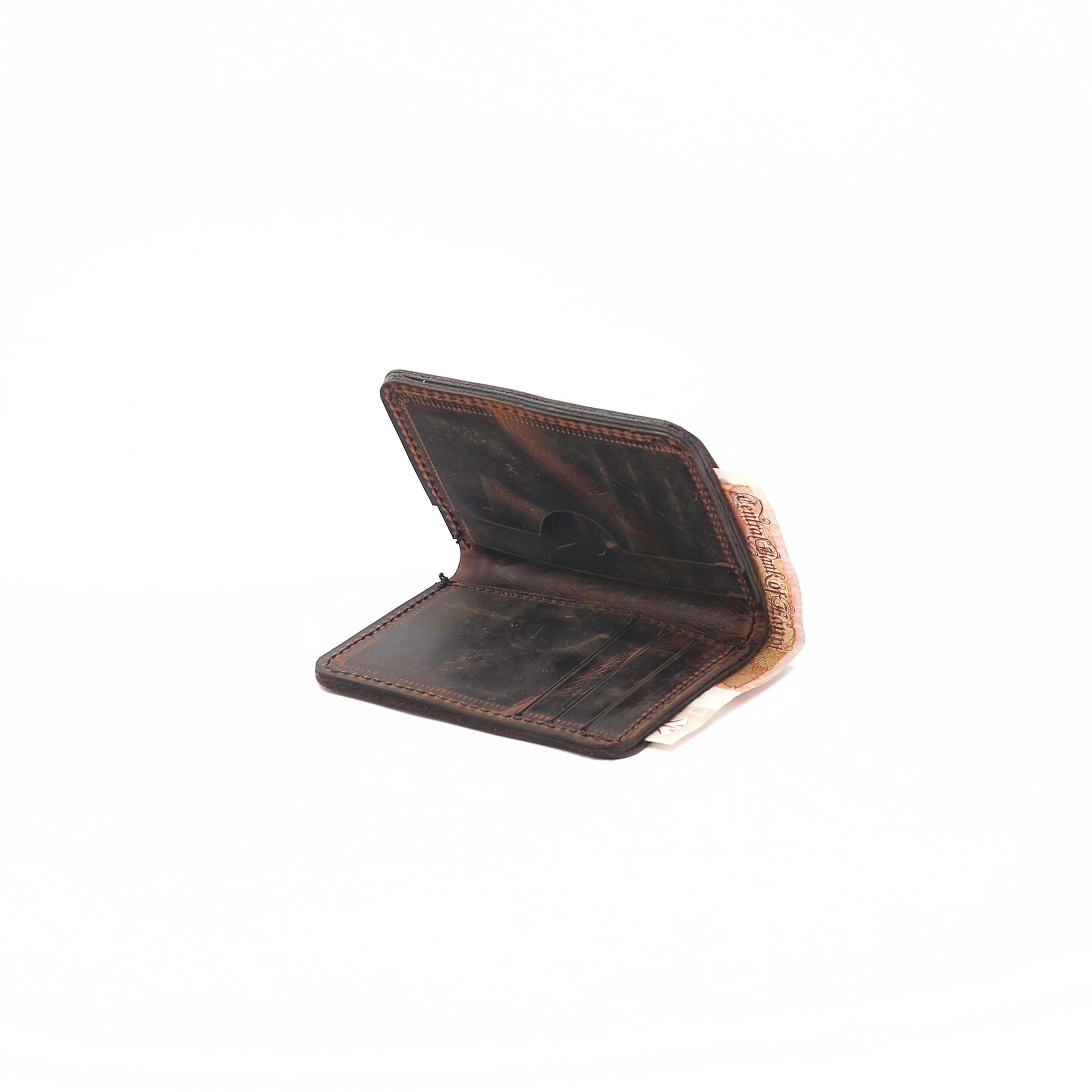 Minimal Bi-fold Wallet . Brown